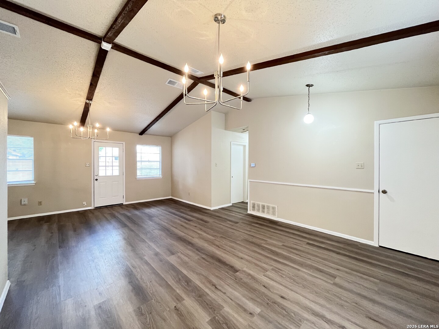 8211 Creekline Drive San Antonio TX 78251