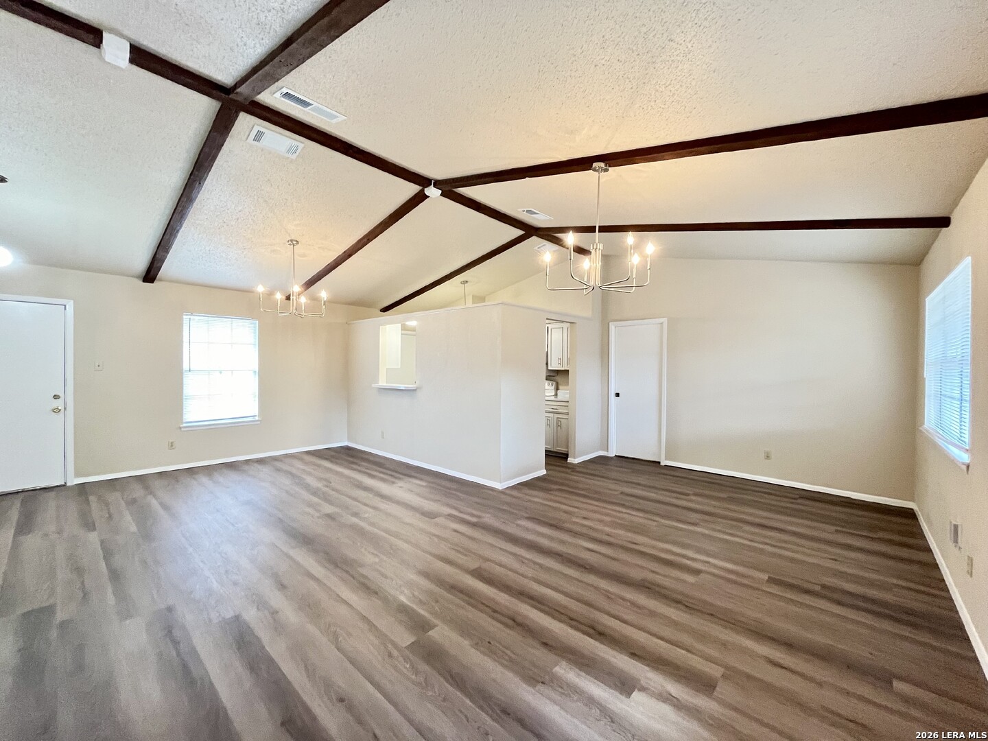 8211 Creekline Drive San Antonio TX 78251