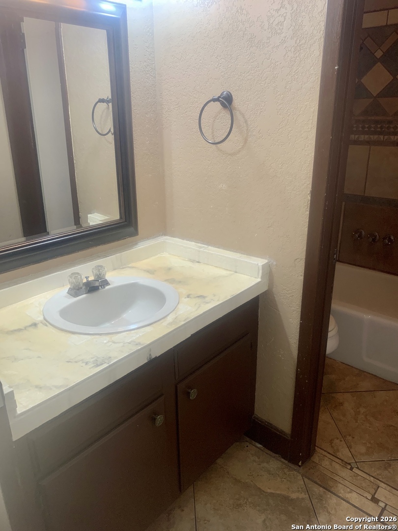 11502 Old Manse San Antonio TX 78230