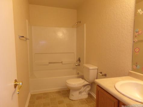 9131 Laguna San Antonio TX 78251