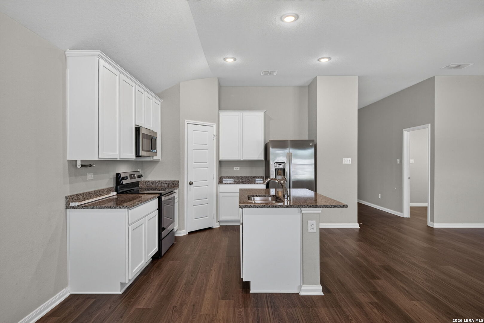 637 Oleander Creek Seguin TX 78155