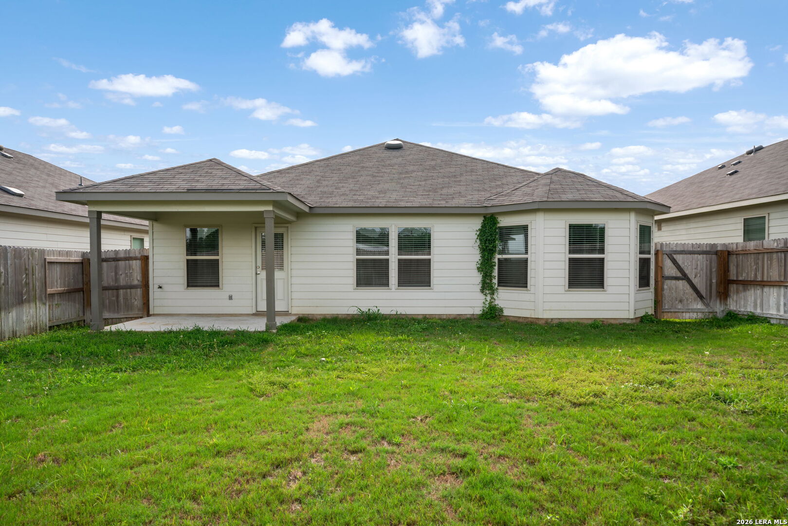 637 Oleander Creek Seguin TX 78155