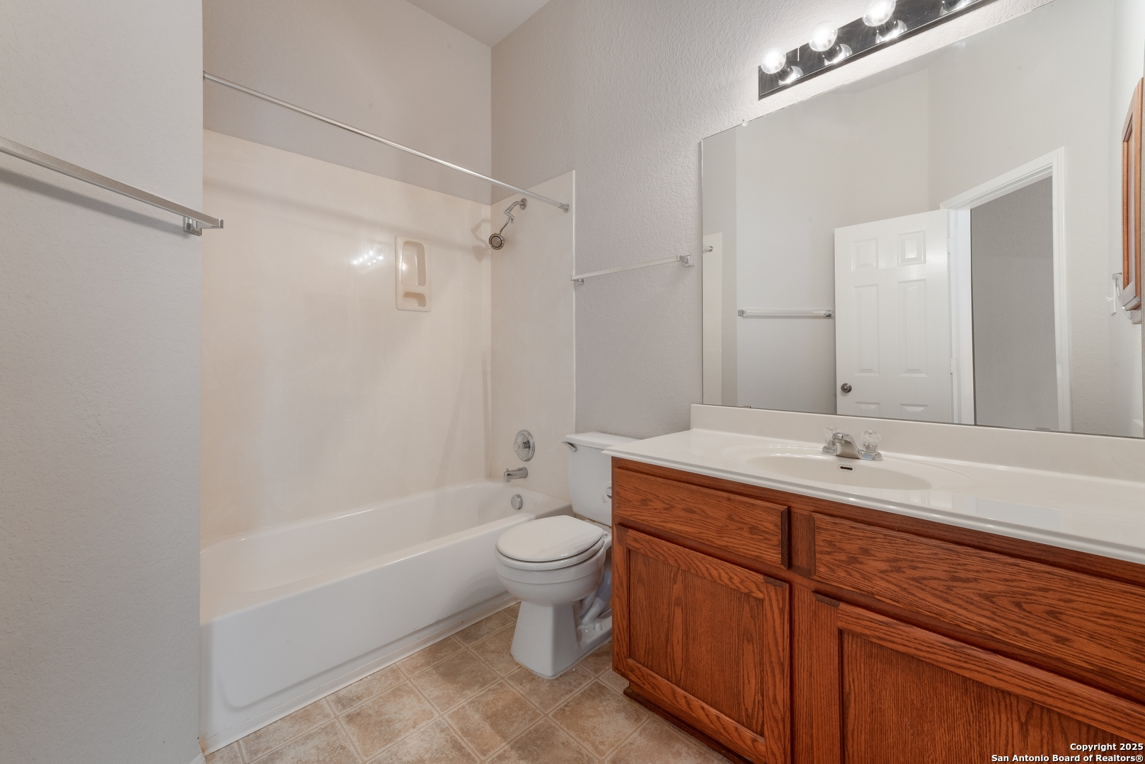 2722 Cascade Mist San Antonio TX 78261