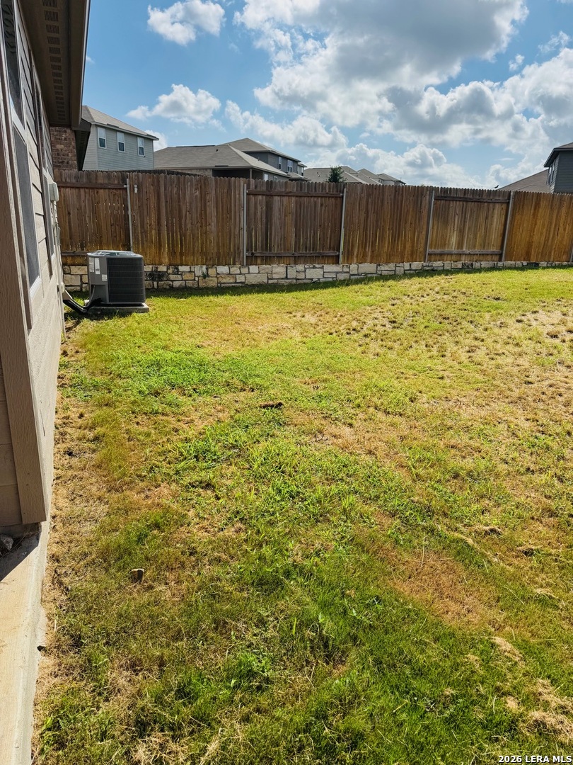 9219 Bennett Forest Converse TX 78109
