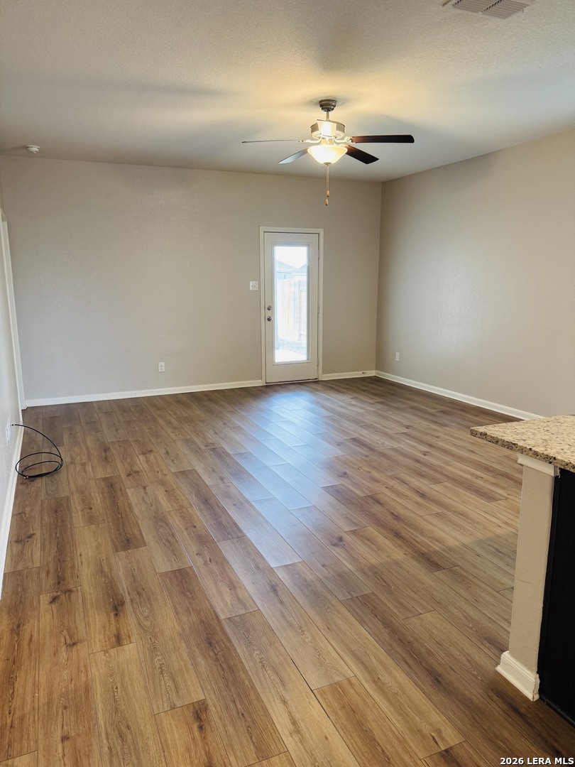 9219 Bennett Forest Converse TX 78109