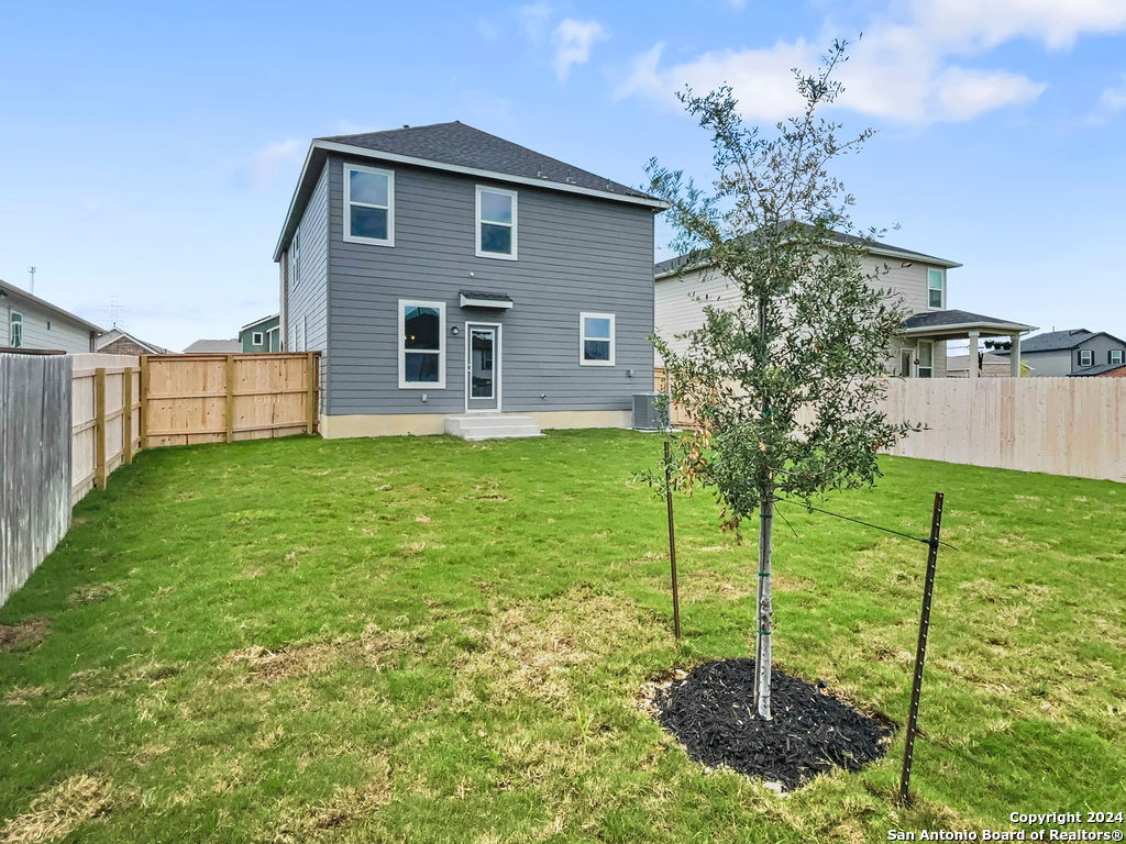 5012 Arrow Vista San Antonio TX 78124