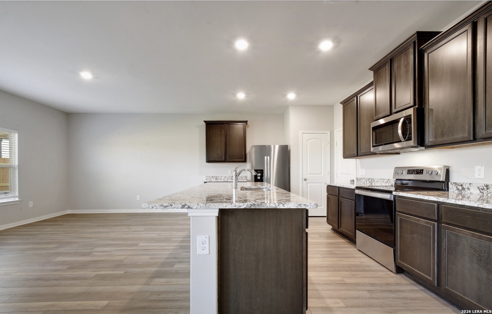 9334 Aniston Bluff Converse TX 78109