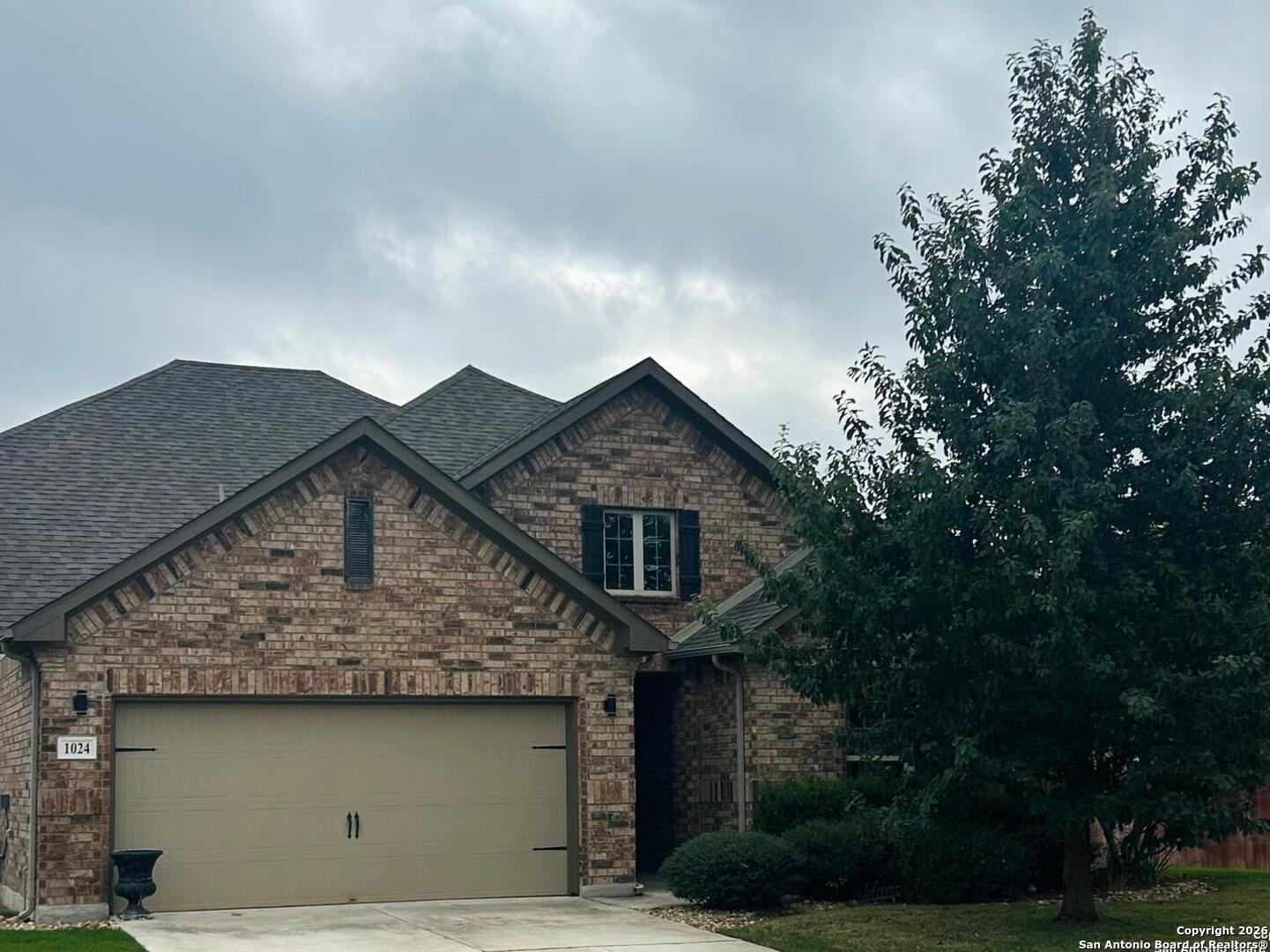 1024 Water Oak Schertz TX 78154