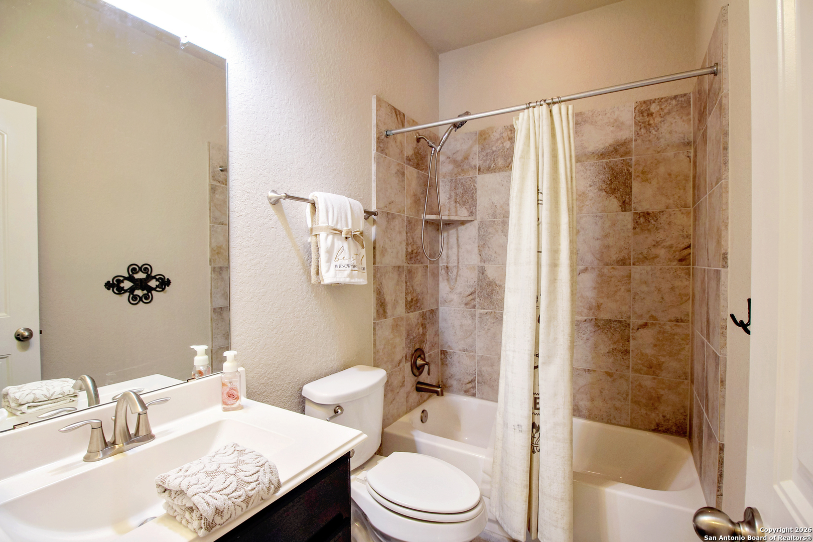 1024 Water Oak Schertz TX 78154