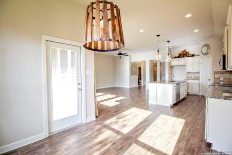 1024 Water Oak Schertz TX 78154