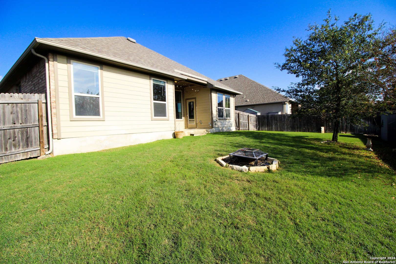 1024 Water Oak Schertz TX 78154