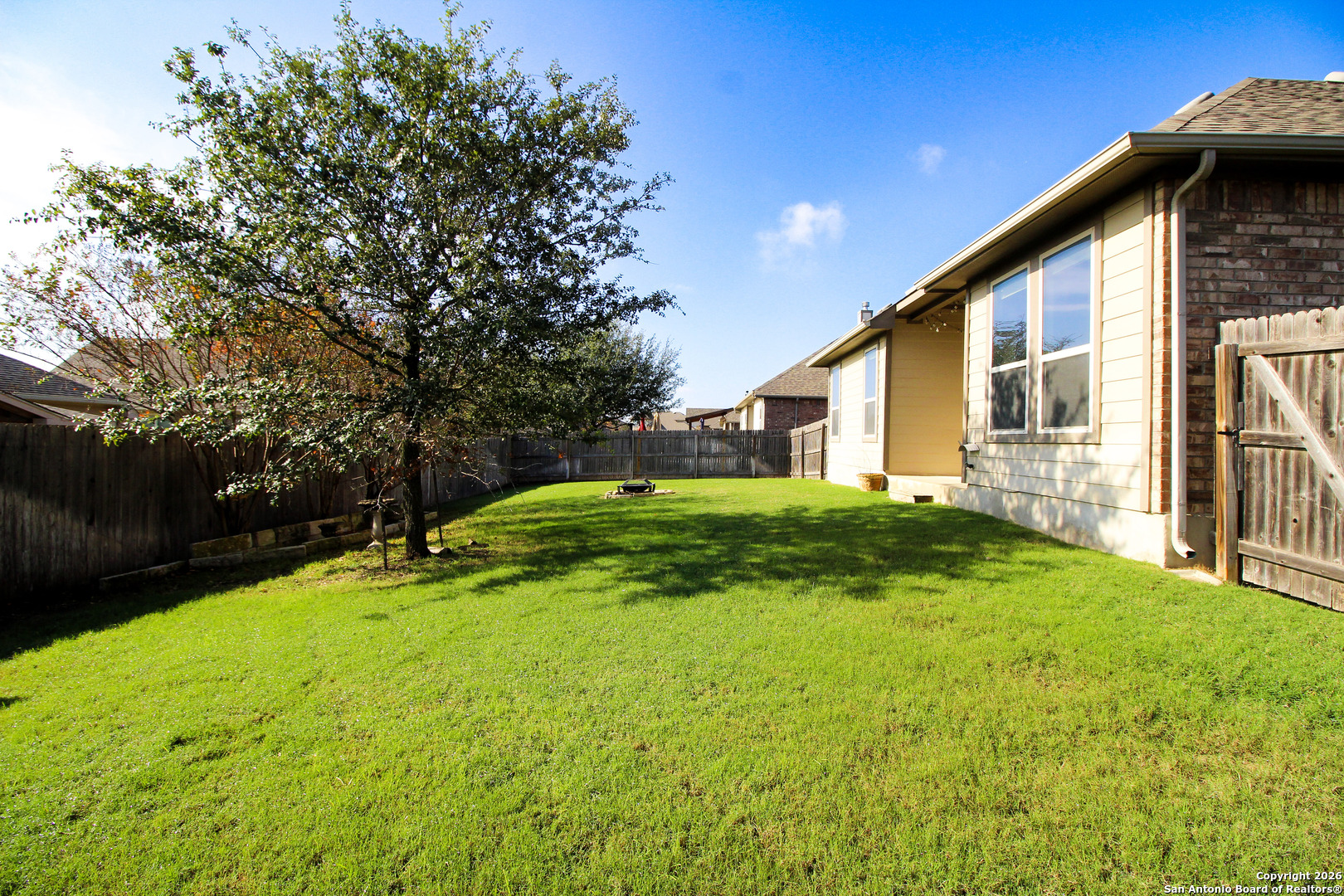 1024 Water Oak Schertz TX 78154