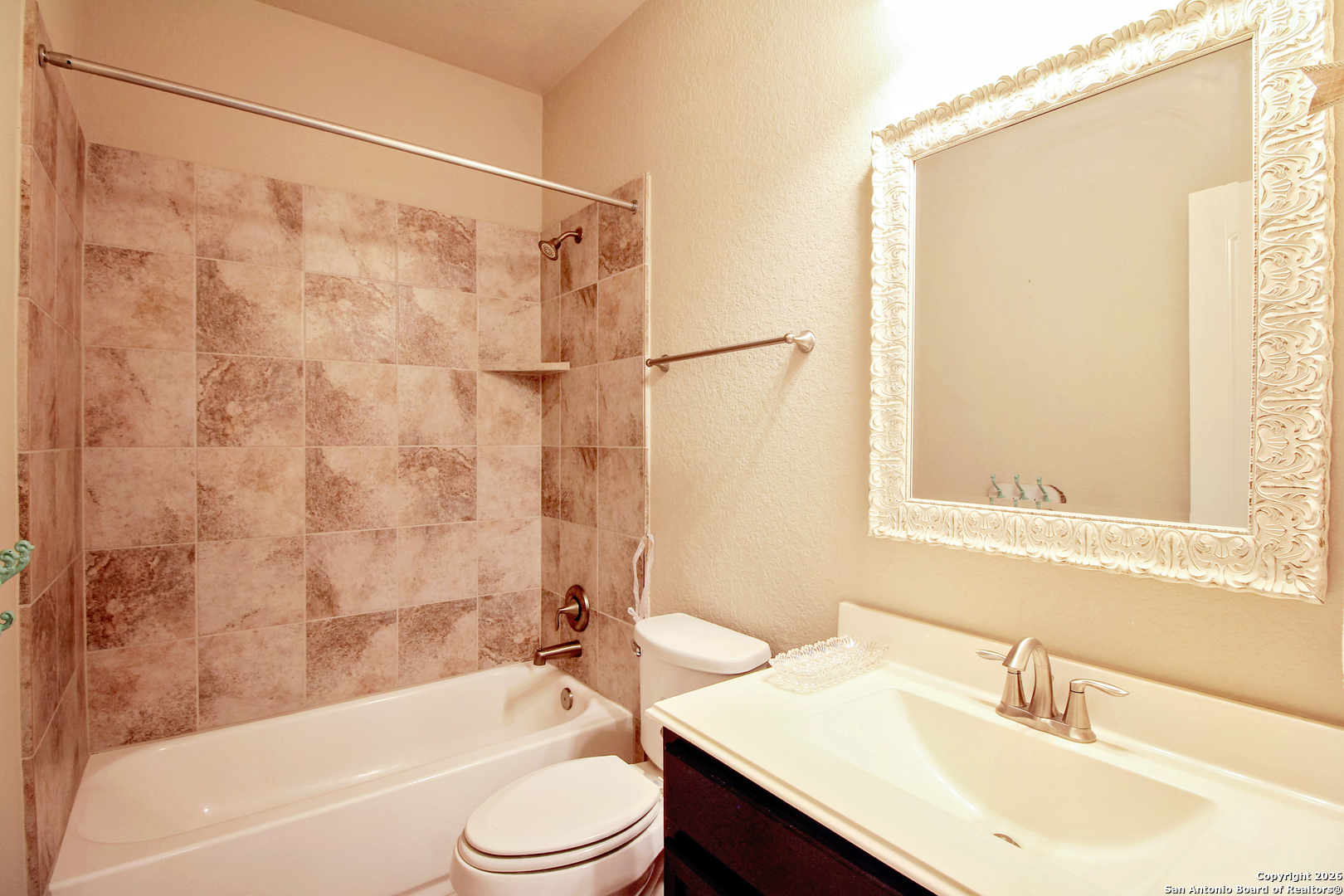 1024 Water Oak Schertz TX 78154