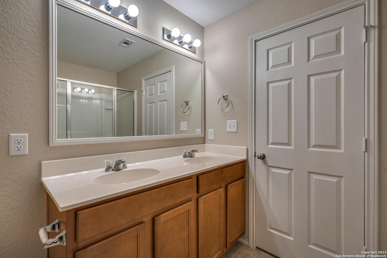 10527 Noble Canyon San Antonio TX 78254