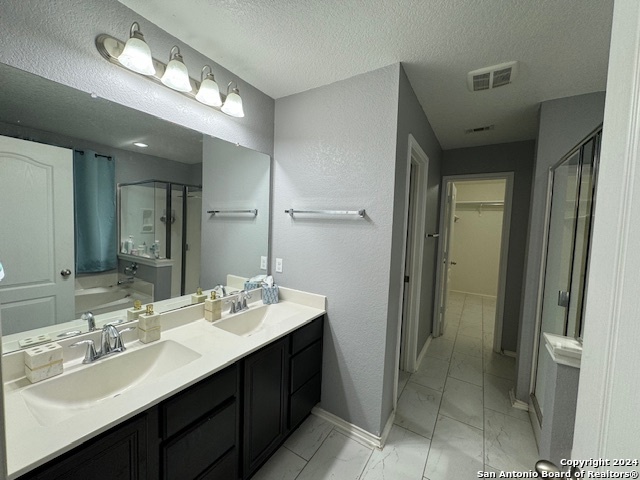 1242 Big Lake San Antonio TX 78245