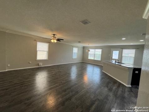 1242 Big Lake San Antonio TX 78245