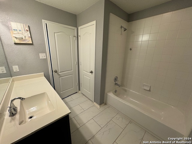 1242 Big Lake San Antonio TX 78245
