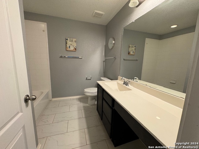 1242 Big Lake San Antonio TX 78245