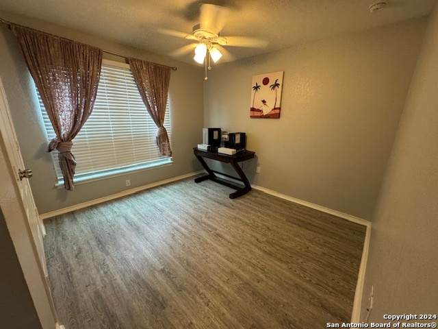 1242 Big Lake San Antonio TX 78245