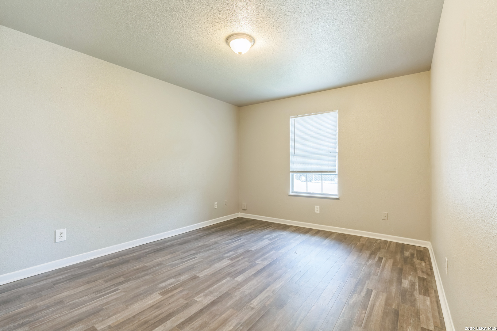 7587 Windsor Oaks San Antonio TX 78239