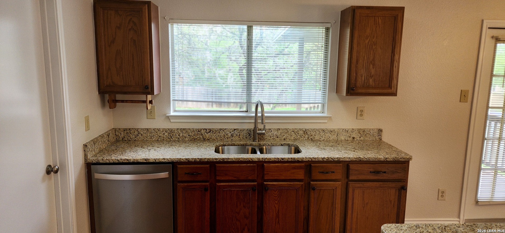 15902 Walnut Creek San Antonio TX 78247