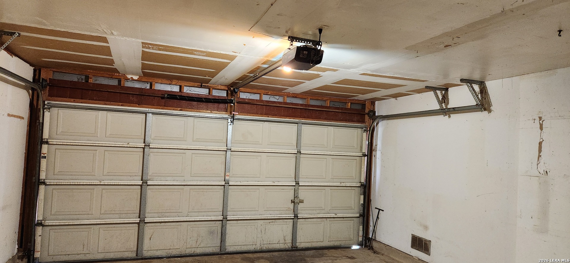 15902 Walnut Creek San Antonio TX 78247