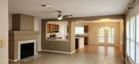 15902 Walnut Creek San Antonio TX 78247