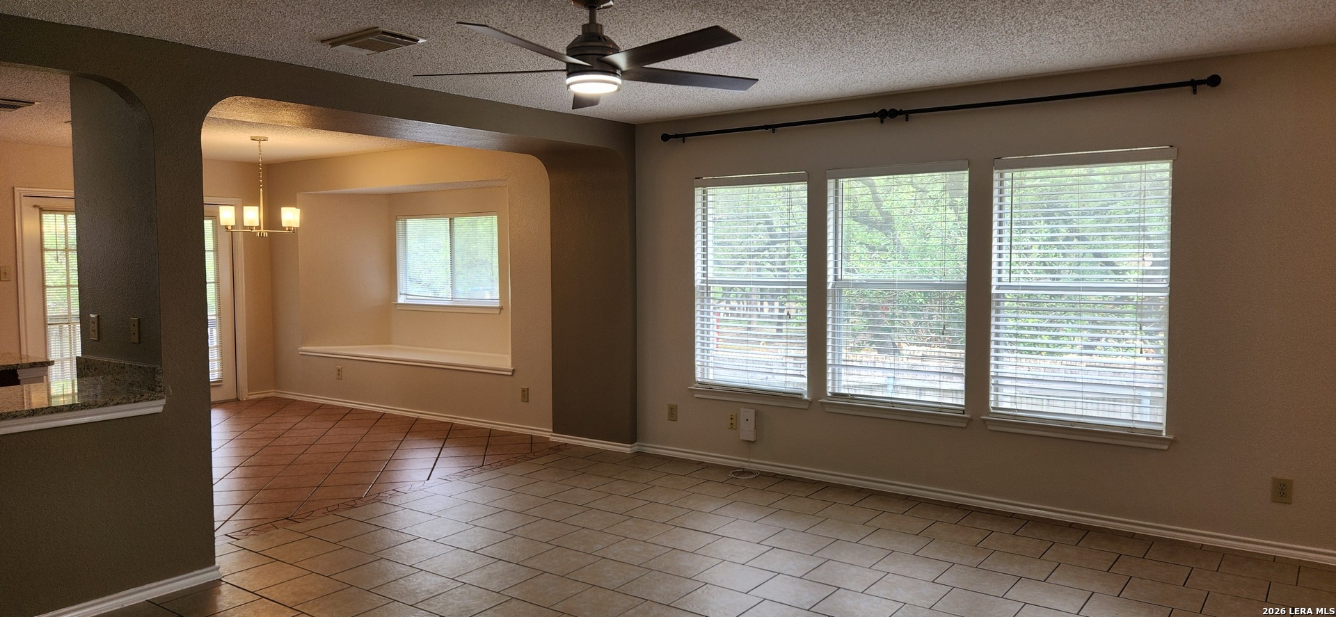 15902 Walnut Creek San Antonio TX 78247