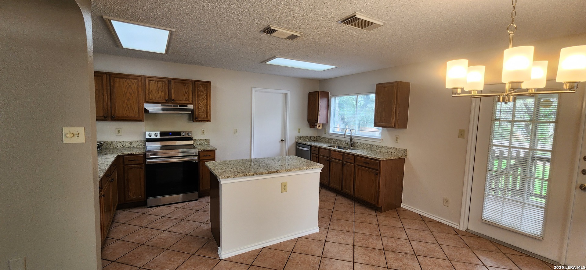 15902 Walnut Creek San Antonio TX 78247