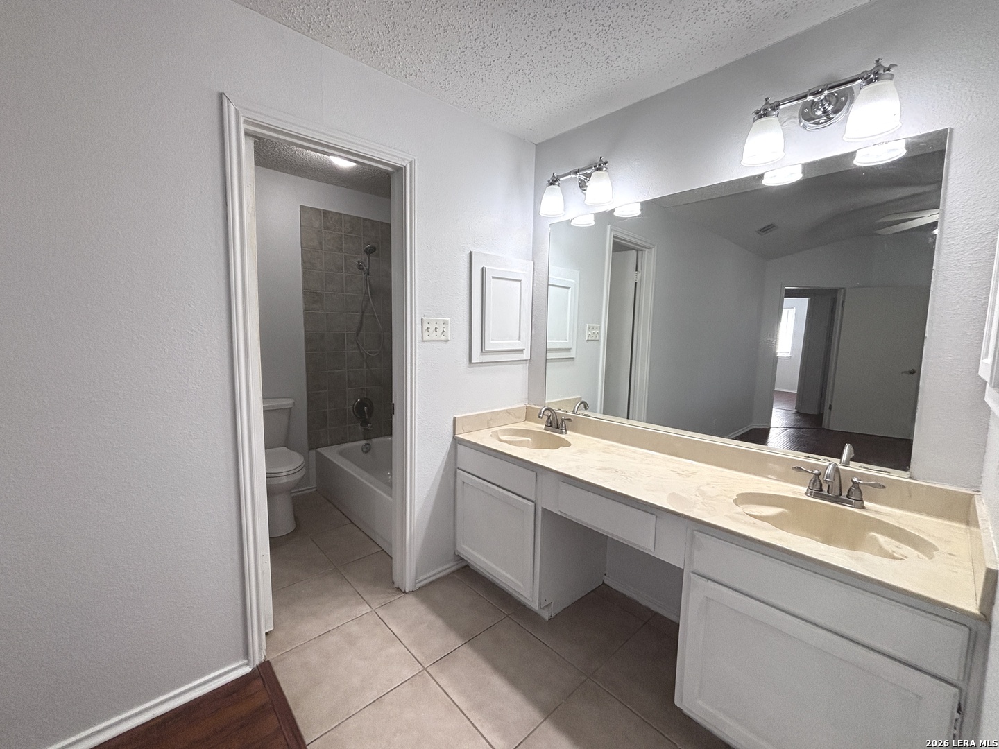 10922 Forest Summit Live Oak TX 78233