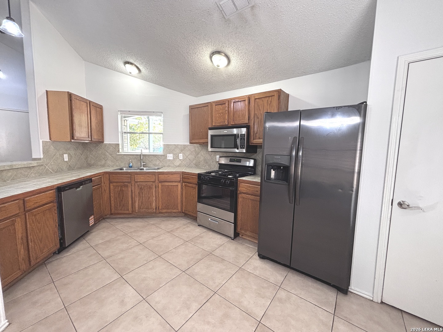 10922 Forest Summit Live Oak TX 78233
