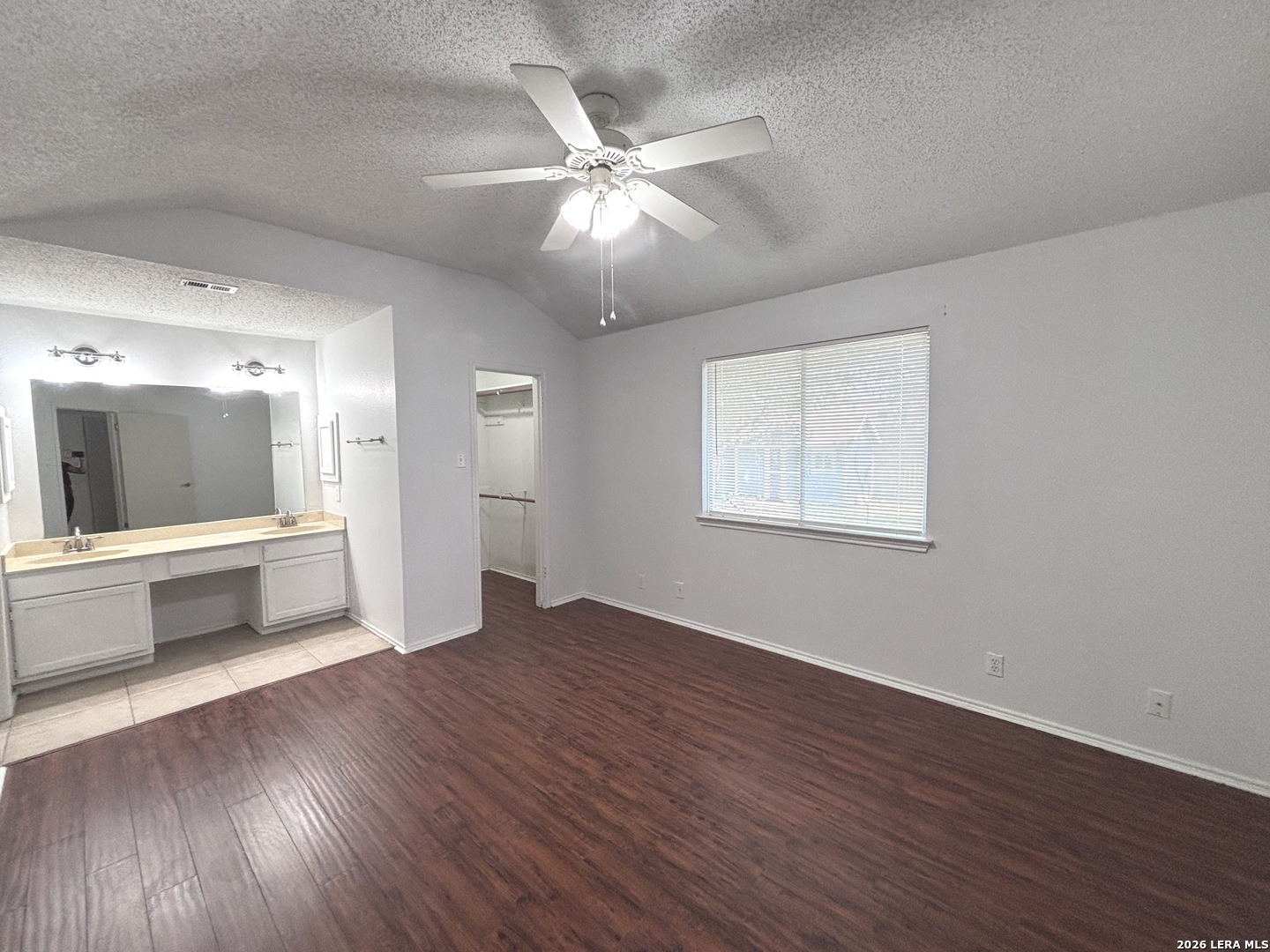 10922 Forest Summit Live Oak TX 78233