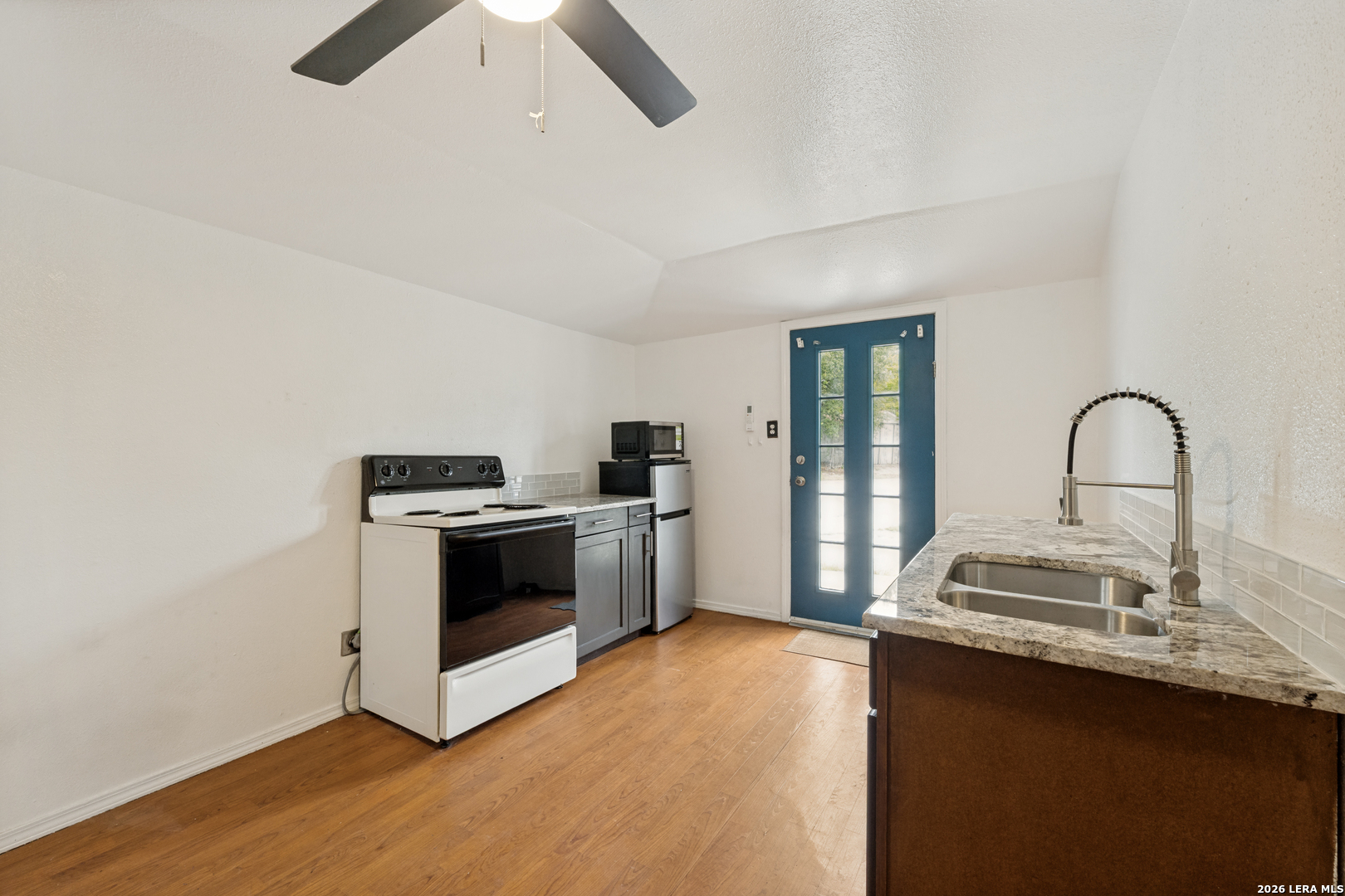 123 Rodena San Antonio TX 78201