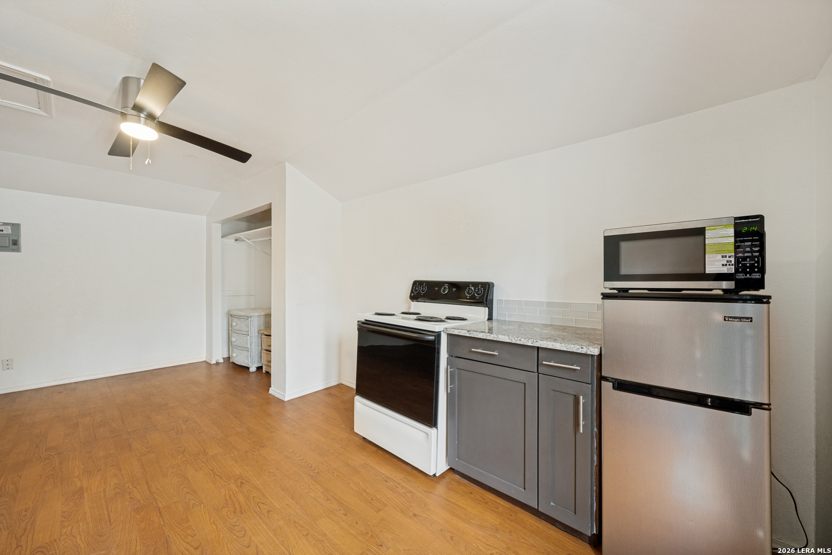 123 Rodena San Antonio TX 78201