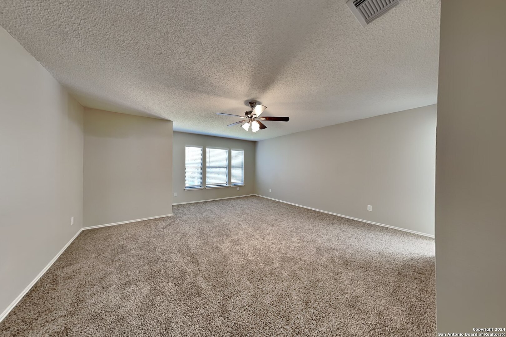 423 Irongate Ridge San Antonio TX 78253