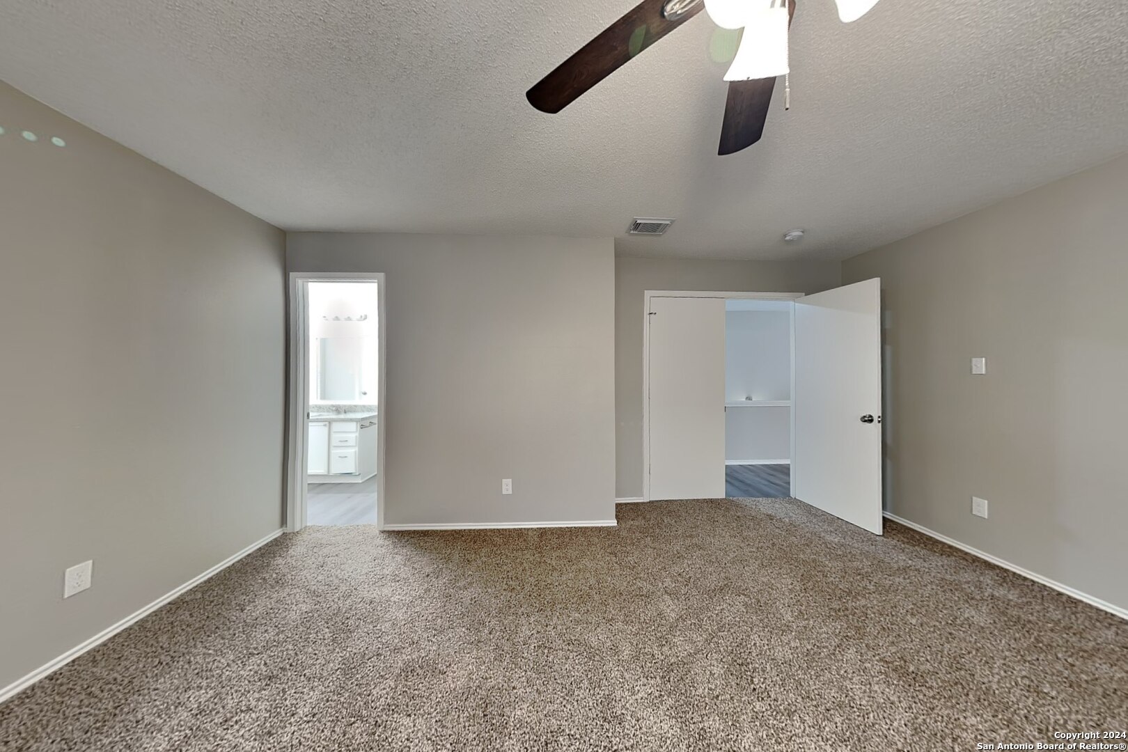 423 Irongate Ridge San Antonio TX 78253