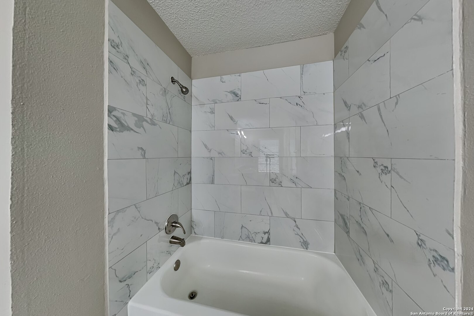 423 Irongate Ridge San Antonio TX 78253