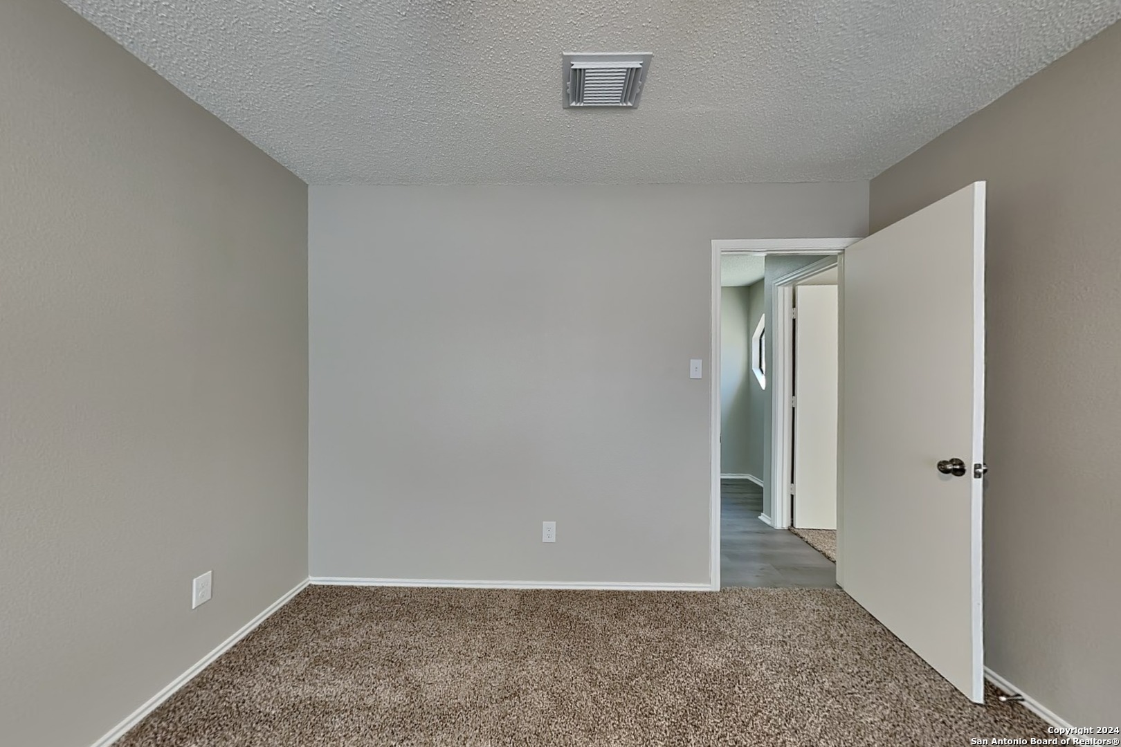 423 Irongate Ridge San Antonio TX 78253