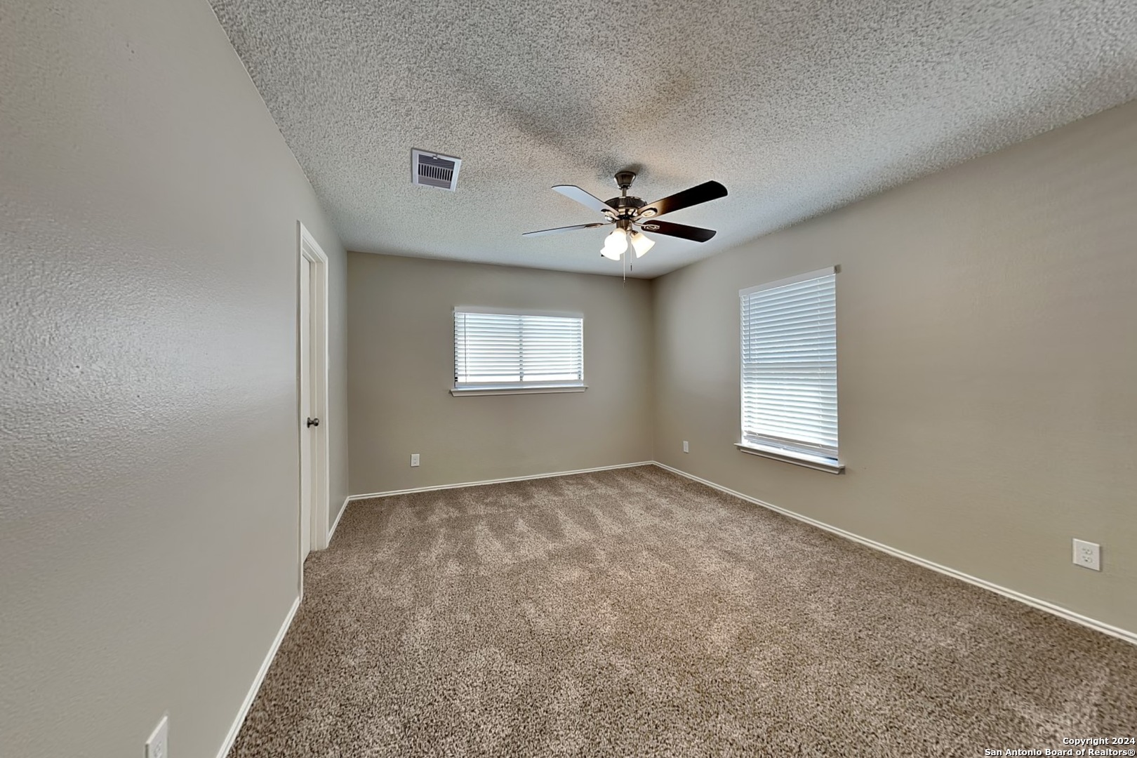 423 Irongate Ridge San Antonio TX 78253