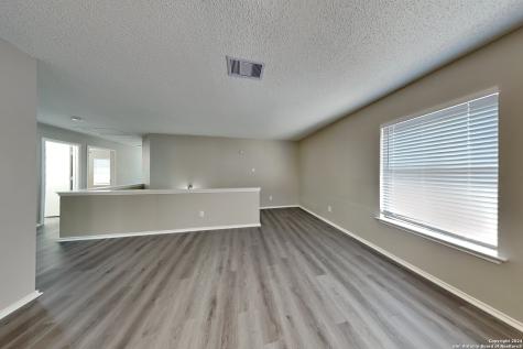 423 Irongate Ridge San Antonio TX 78253