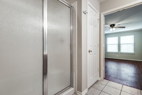 5914 Wexford Brook San Antonio TX 78240