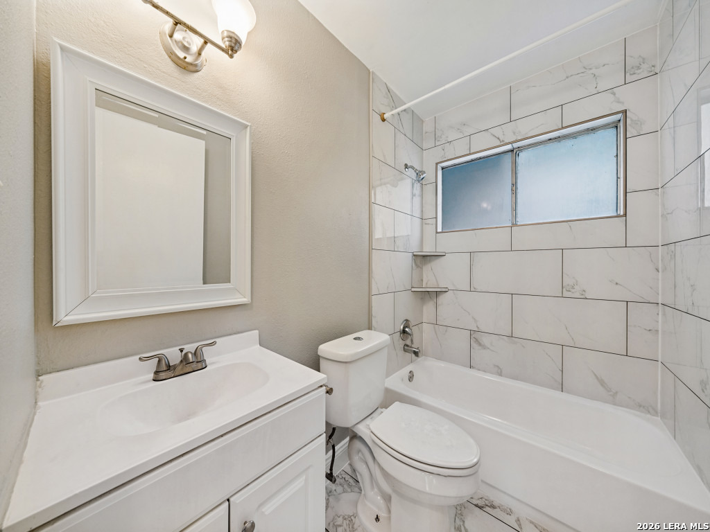 8210 Windover San Antonio TX 78218