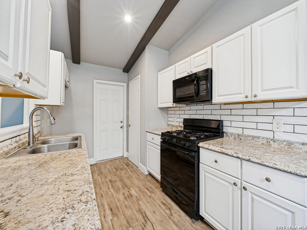 8210 Windover San Antonio TX 78218