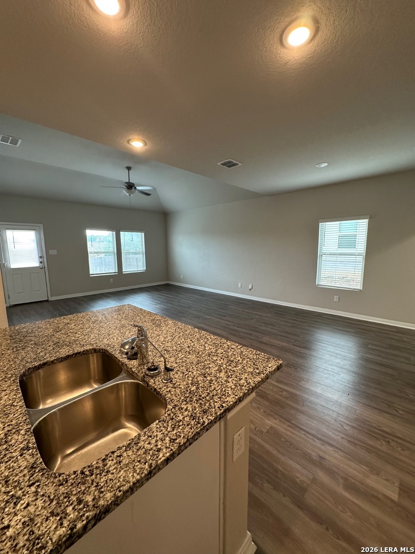 9404 Tennant Lane Converse TX 78109