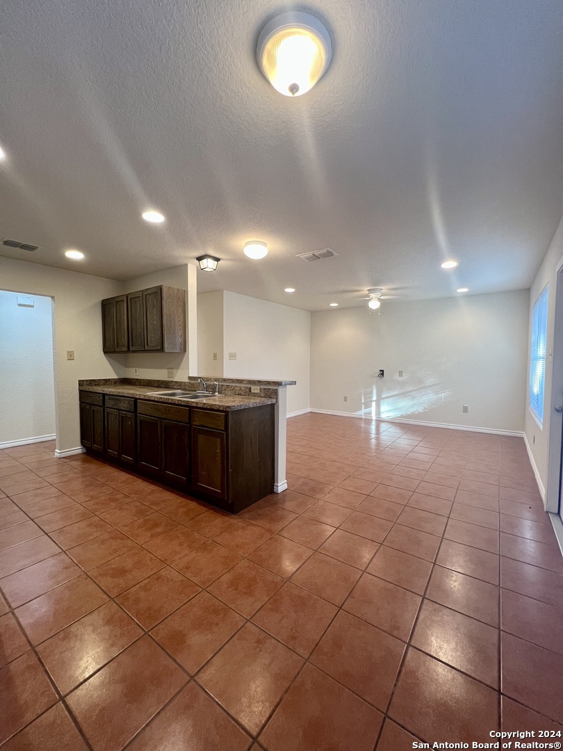 1721 Quintana Road San Antonio TX 78211