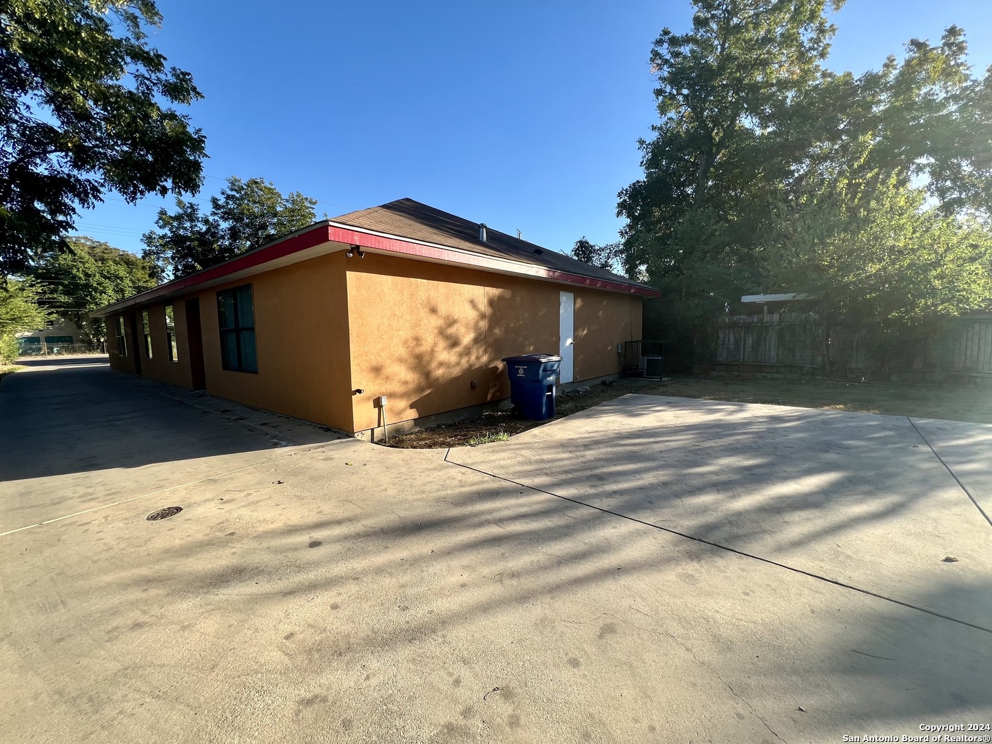 1721 Quintana Road San Antonio TX 78211