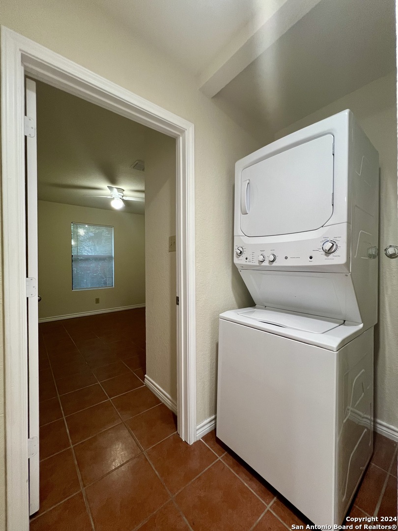 1721 Quintana Road San Antonio TX 78211