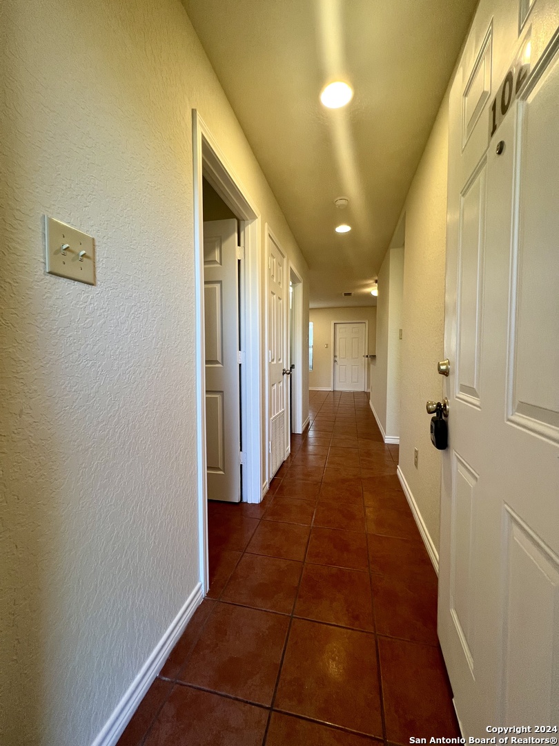 1721 Quintana Road San Antonio TX 78211