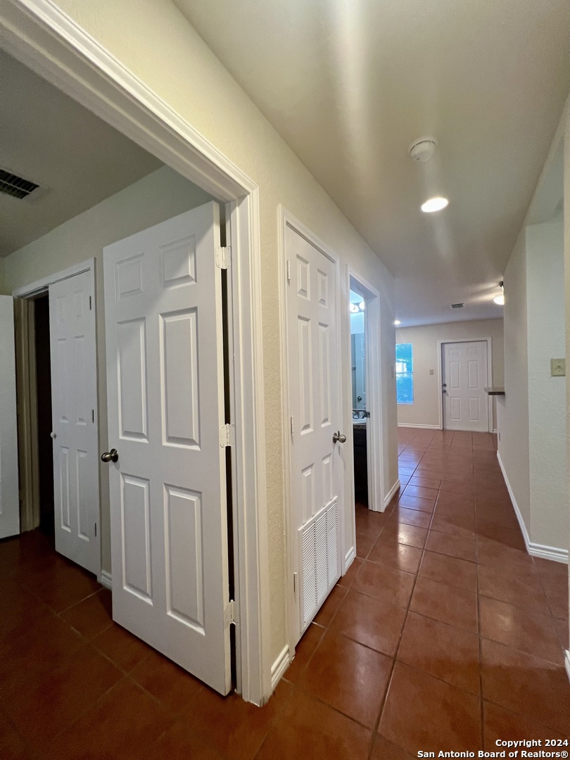 1721 Quintana Road San Antonio TX 78211