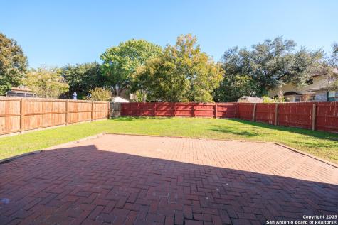 8619 Park Olympia Universal City TX 78148